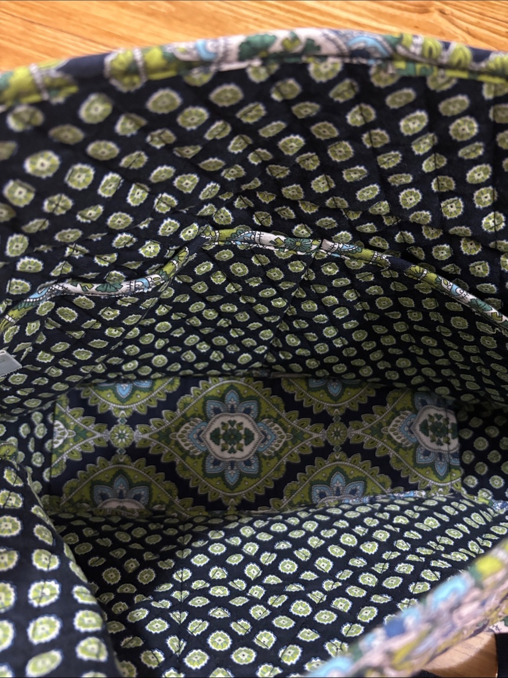 Vintage Vera Bradley Messenger Bag in Cambridge Pattern, in excellent condition - Picture 3 of 6